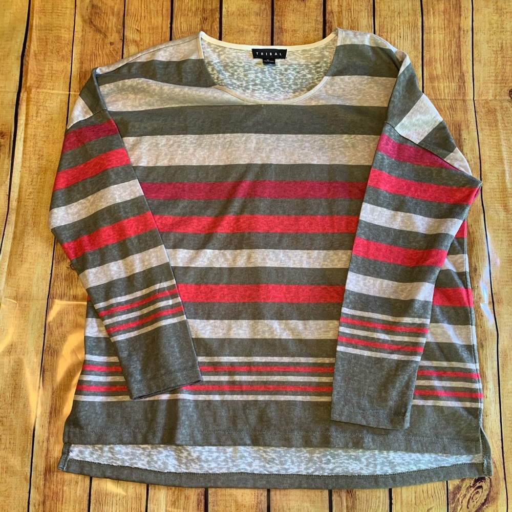 Tribal top